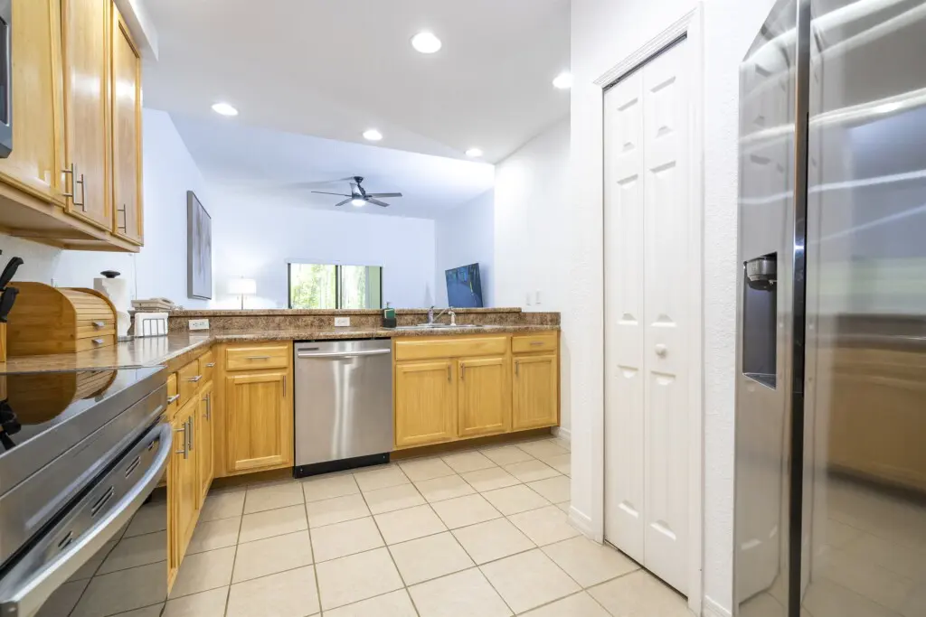 54a19a05477e429692bc2a67081e2534 LargeOriginal.jpg