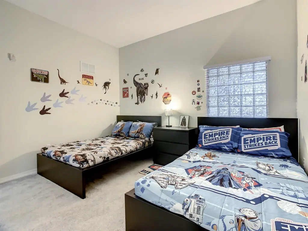 7757ef7eca50458cb5eae6d06ba109b7 LargeOriginal.jpg