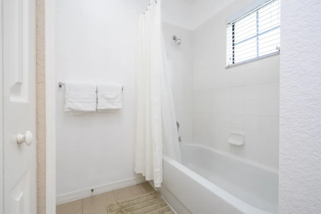 0ccf76b636d846999a1ec6df0a9f5abf LargeOriginal.jpg