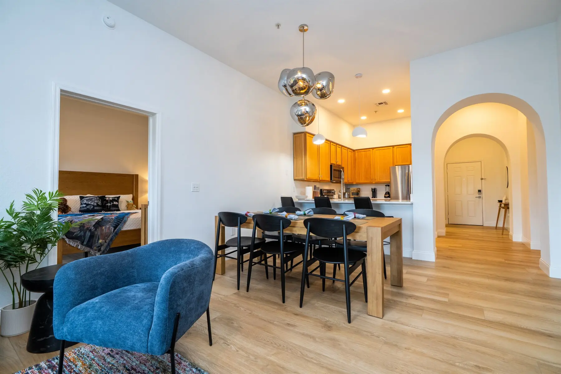 0f7c1aad7d3240829d4b6b0eb9d8ada3 LargeOriginal.jpg