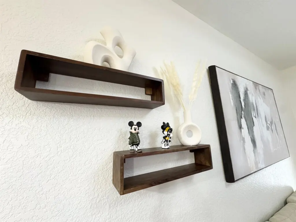 26ed167b30434b3bbadb7c8d73008c01 LargeOriginal.jpg