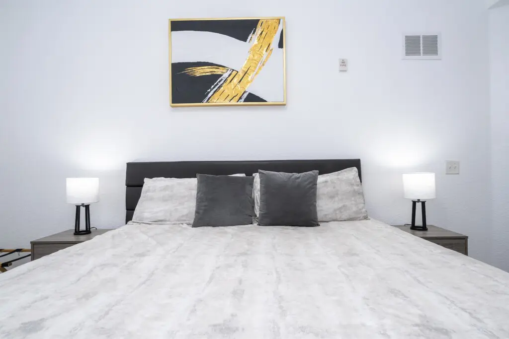 2dcbbf80a54143f5bc7cb3fd9d0b1183 LargeOriginal.jpg