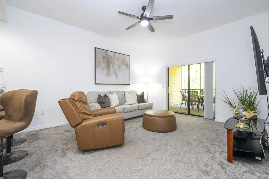 59dc7ca911704d4a9089119bbb0d1379 LargeOriginal.jpg