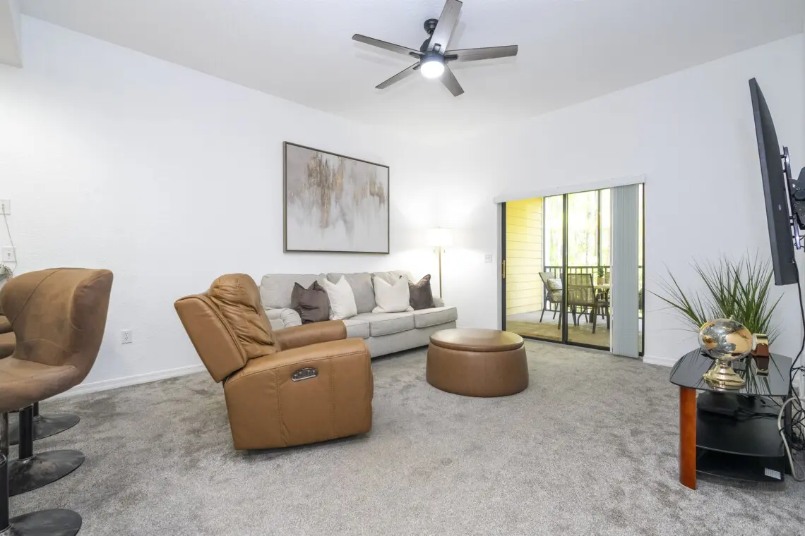 59dc7ca911704d4a9089119bbb0d1379 LargeOriginal.jpg