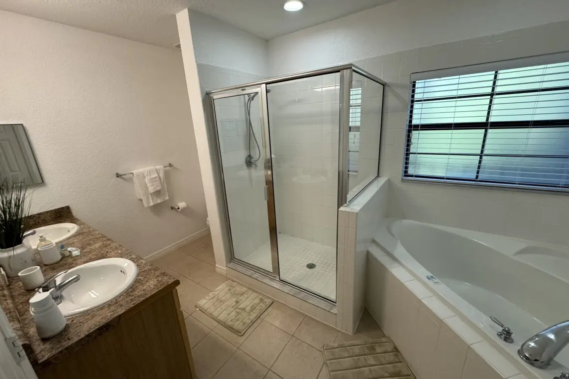 61997233949f498291ae2b55478bccad LargeOriginal.jpg