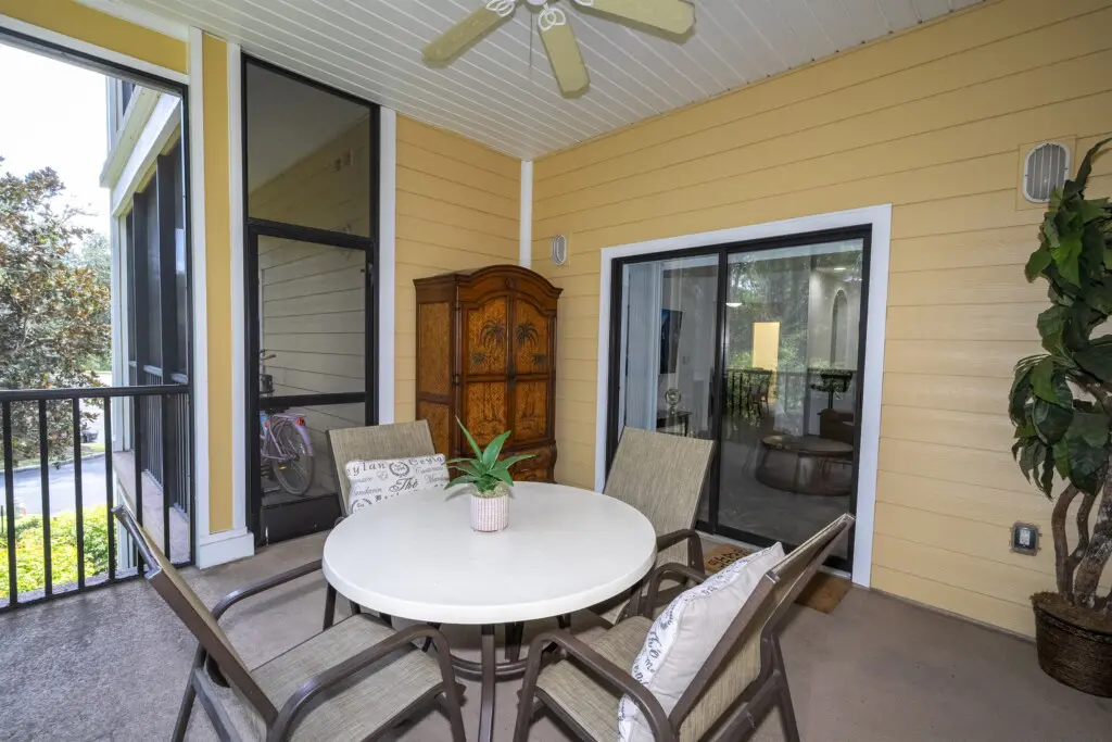 64554dc47af54709b4b121d213923010 LargeOriginal.jpg