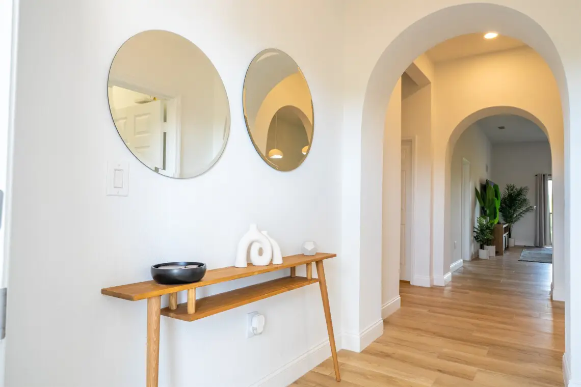 6c52f447fe844bd082172385d014be27 LargeOriginal.jpg