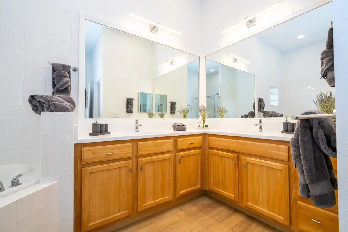 75293a931cc64387bfc92b72a9d3d1bc LargeOriginal.jpg