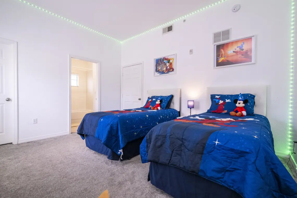 80757c46e87a4d549238d8d56f8c10e7 LargeOriginal.jpg