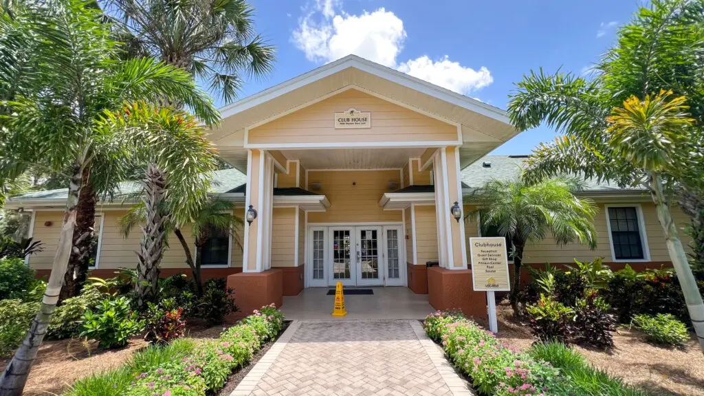 8366b7abd00a4689806e871af9409916 LargeOriginal.jpg