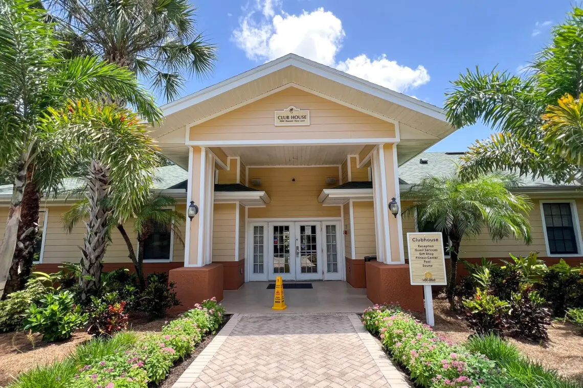 8366b7abd00a4689806e871af9409916 LargeOriginal.jpg