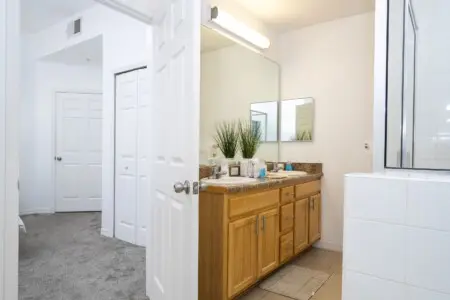 b38185ff1d2748778a59d51af1a3ab96 LargeOriginal.jpg