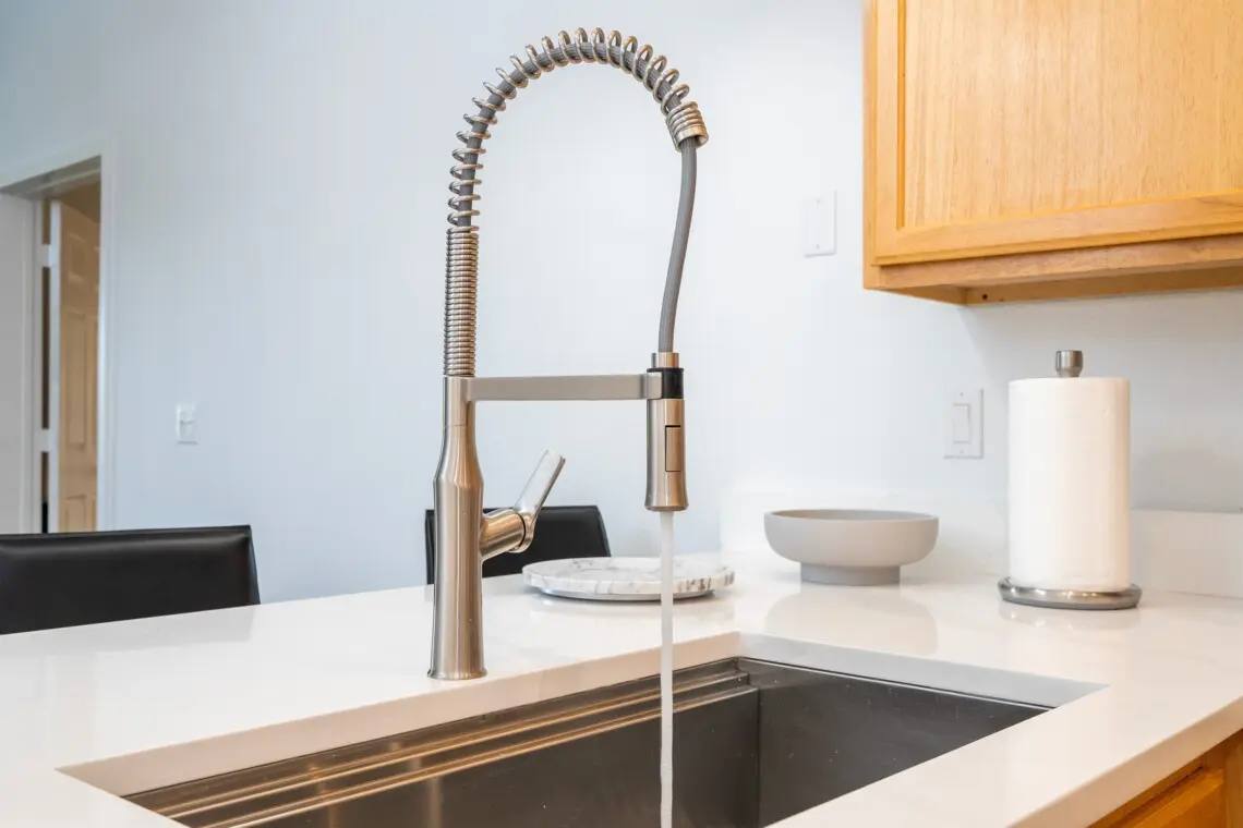 b45d9b2168934f9e8dd45ad68d90eb5e LargeOriginal.jpg