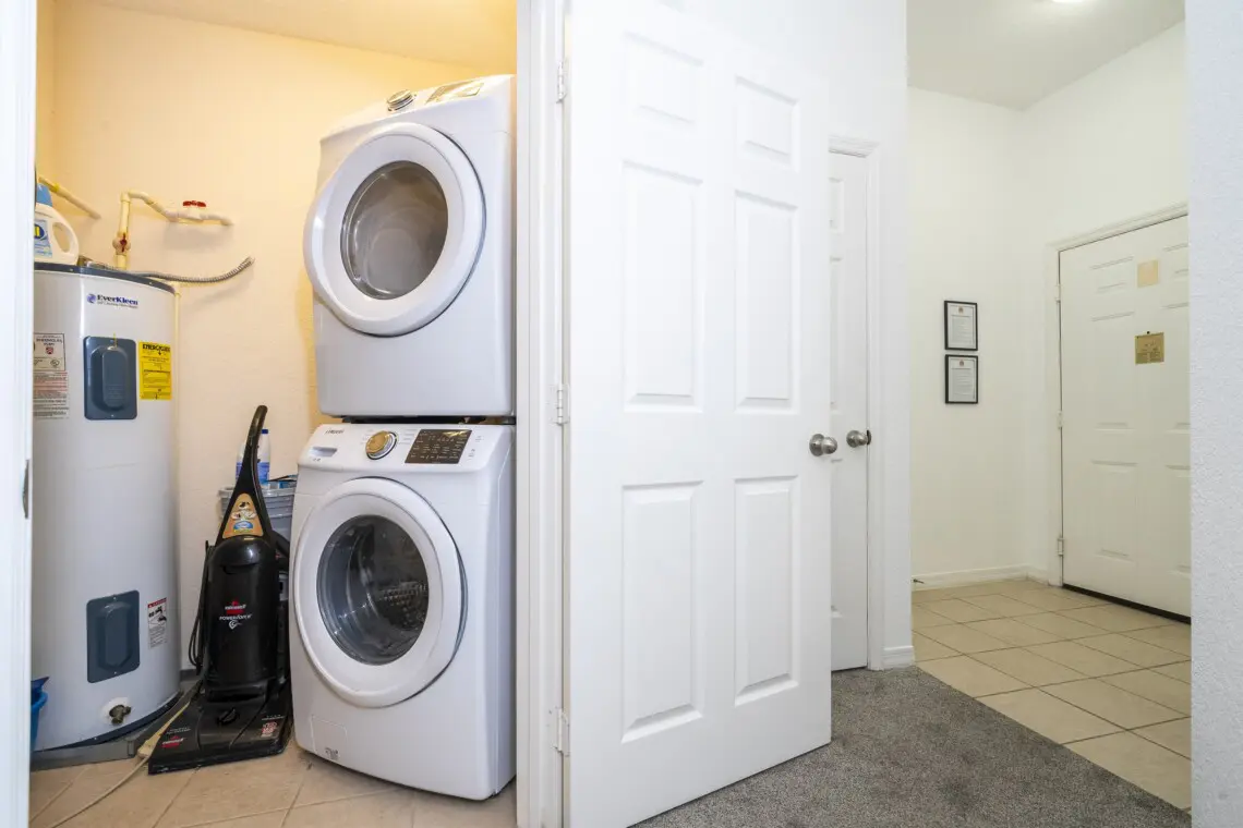 b8a9ac9198d14318933d58a358238b58 LargeOriginal.jpg