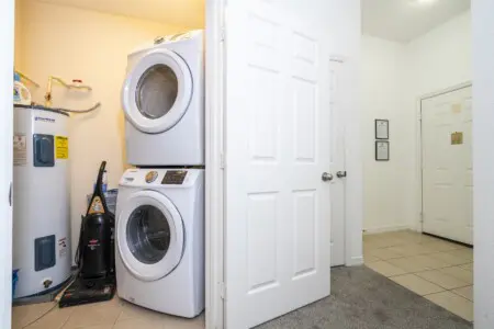 b8a9ac9198d14318933d58a358238b58 LargeOriginal.jpg