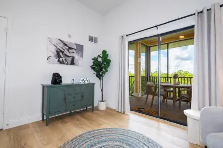 c10327baee0a49e59bc4f29f632b6748 LargeOriginal.jpg