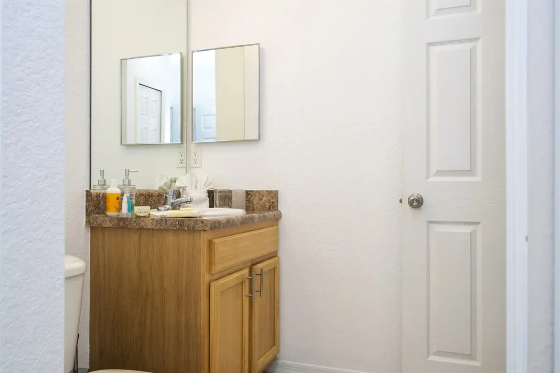 c7b6185e02a64b609f83e4b49f2ca04f LargeOriginal.jpg