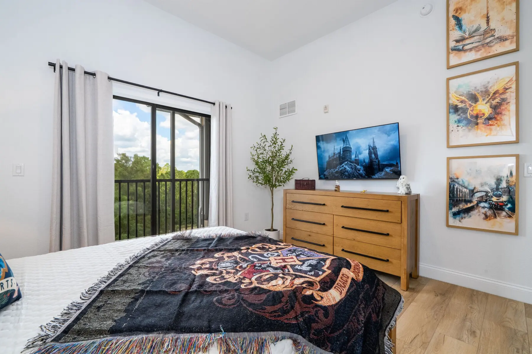 d7c588eaee684108b017089f3c6c1c09 LargeOriginal.jpg