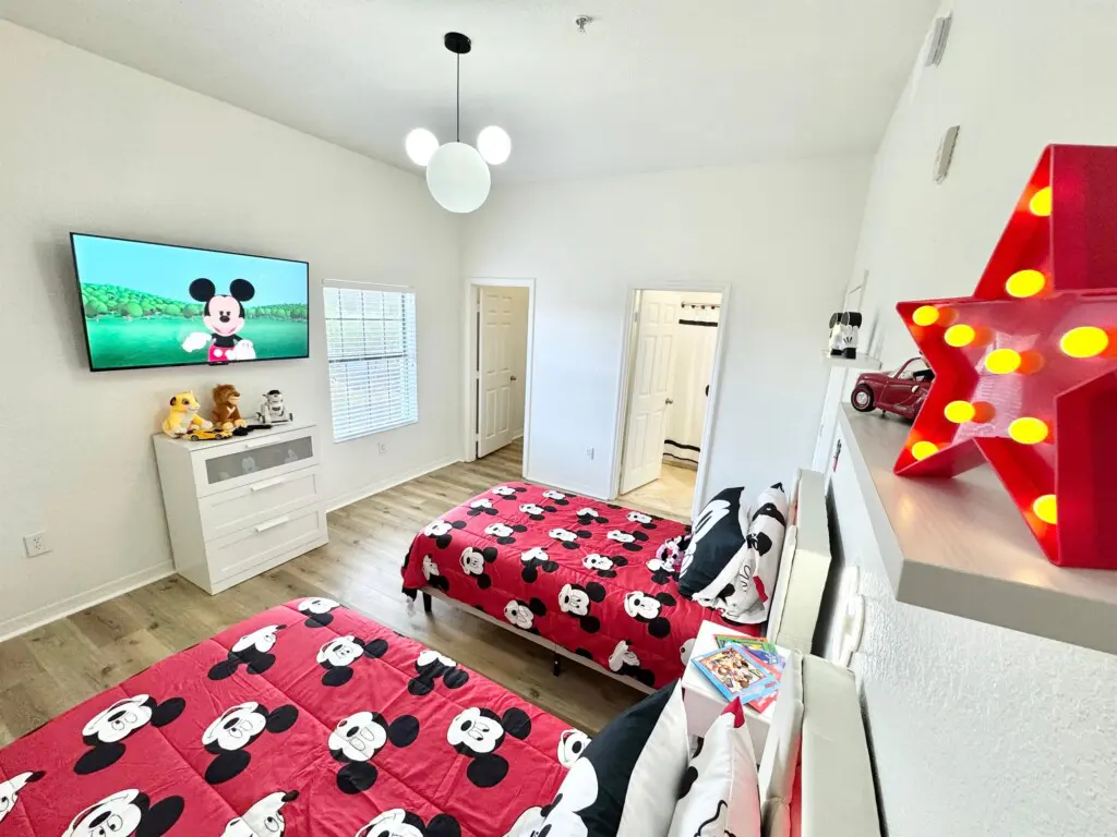 f2bed7a8a625470c9ec7da257f321a6e LargeOriginal.jpg